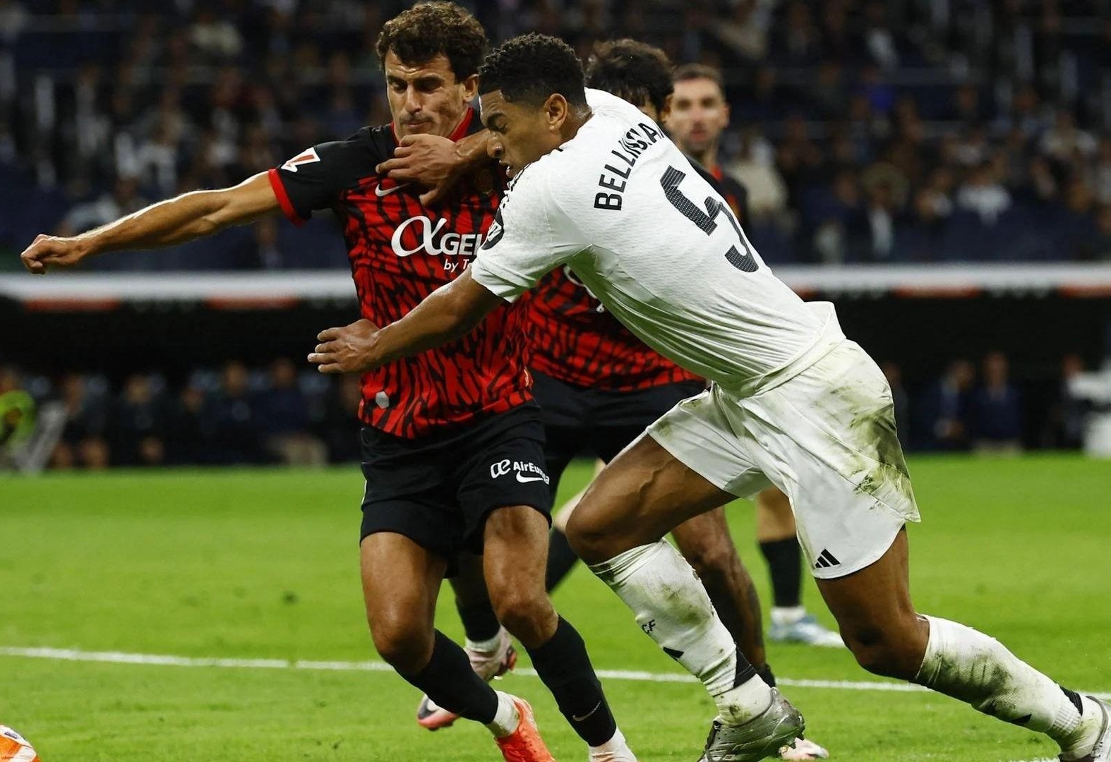 赛地聚焦——法甲集结日热度飙升；曼城复出首秀；话题不断；年轻球员得到机会的简单介绍