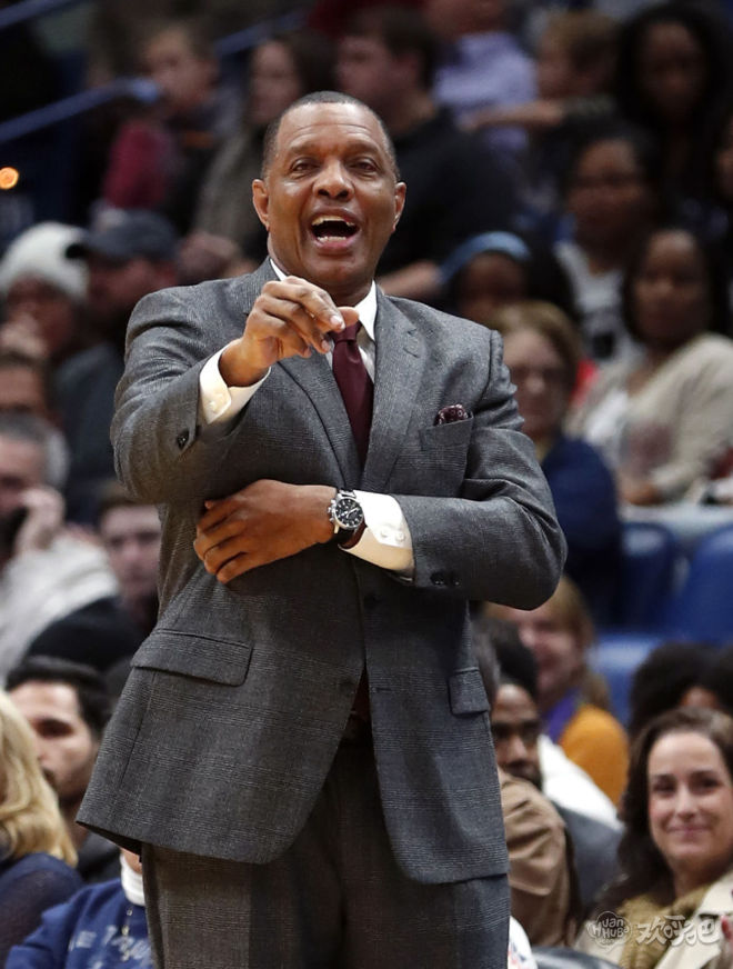 迈阿密热火训练开放日，关键时刻外线爆发引欢呼，足总杯在即，高层口径保持一致的简单介绍